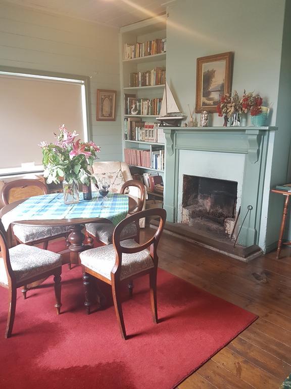 Twomey'S Cottage Куинсклиф Екстериор снимка